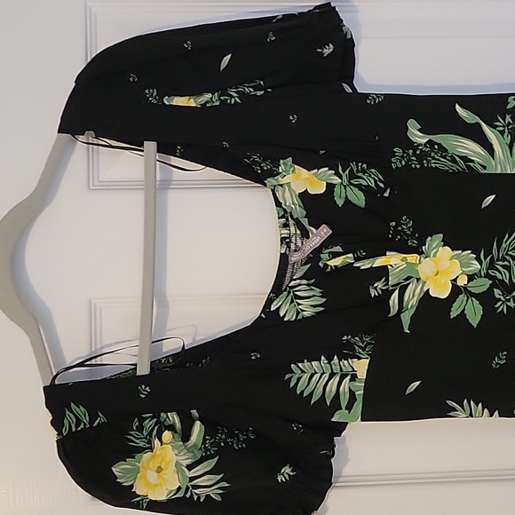 Urban Outfitters Tropical Print Dress - Picture 4 of 4